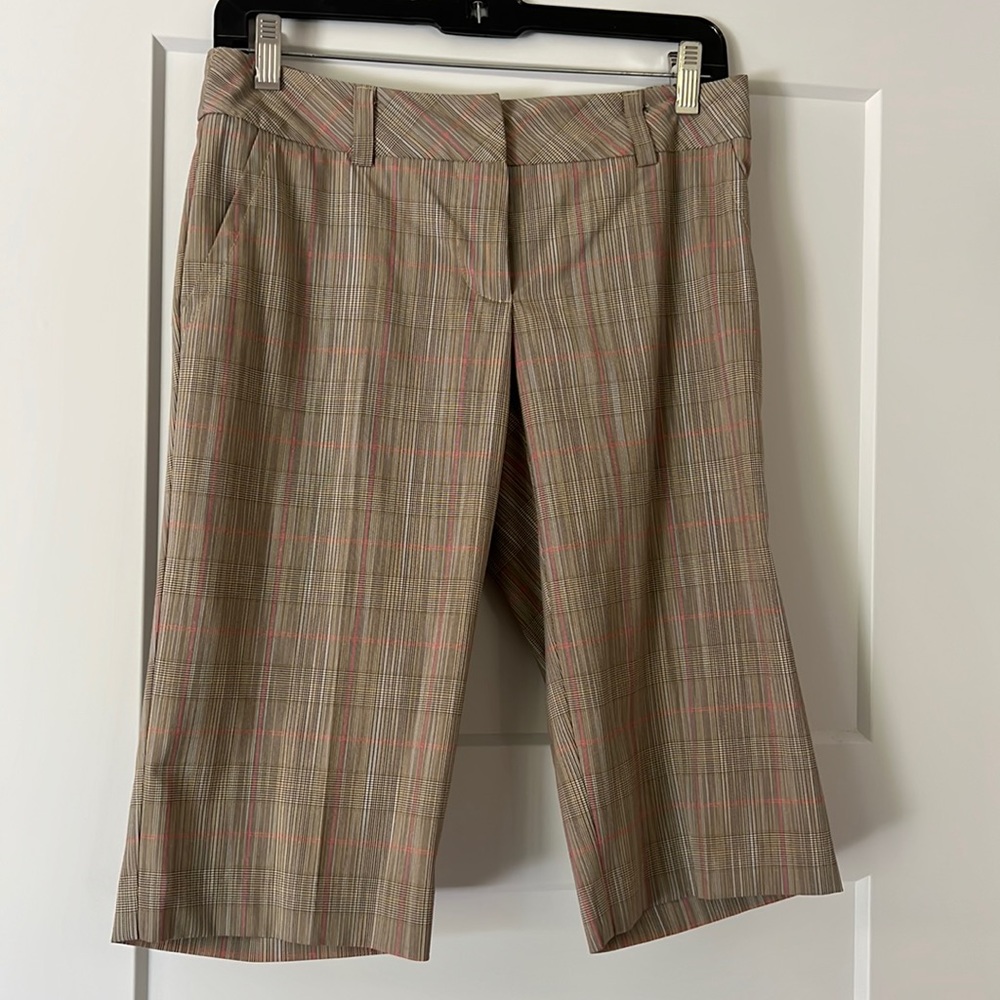 Designer Trina Turk plaid Bermuda Shorts. Sz 2